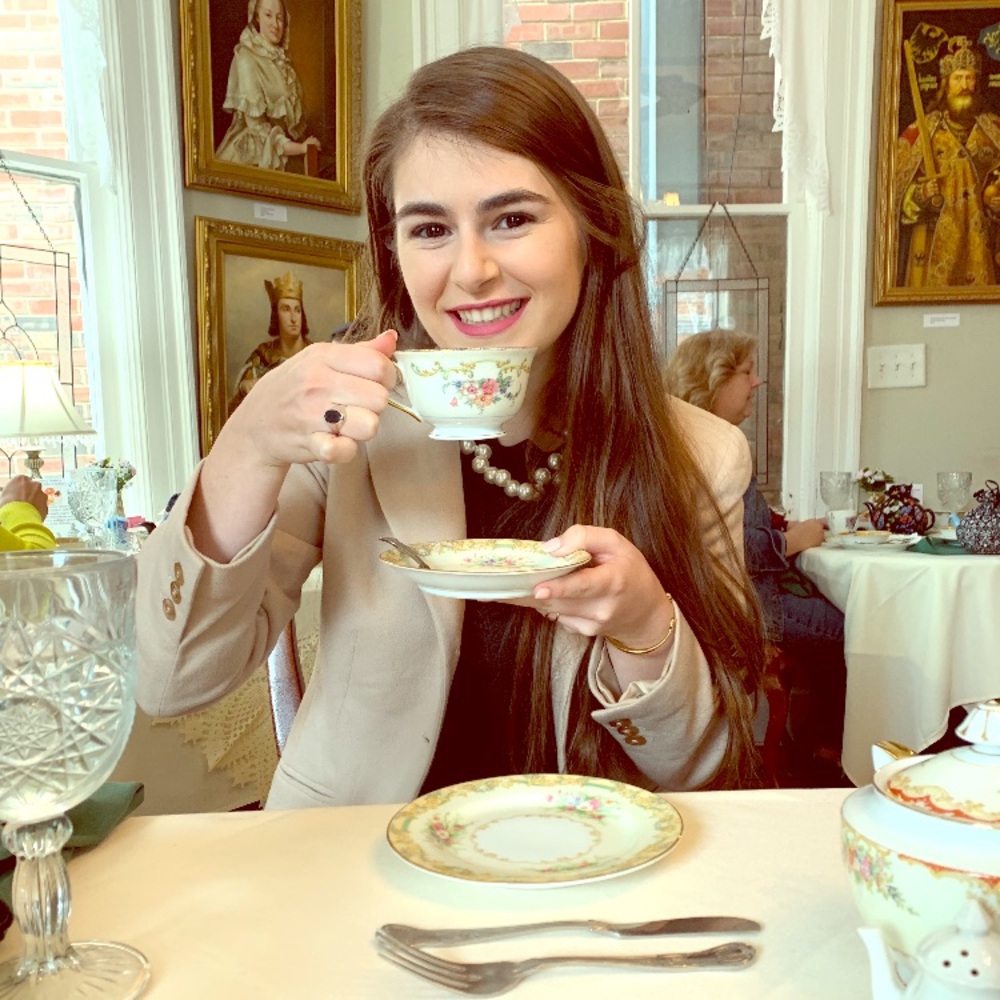 Meet your Posher, Catherine